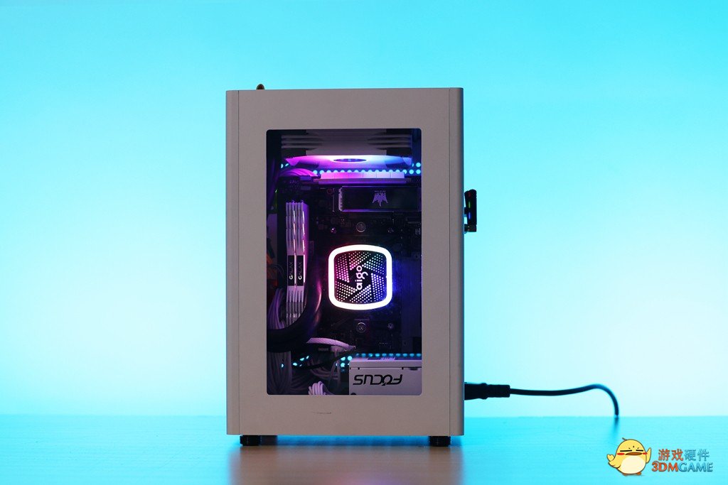 12月装机推荐可以抱着走的ITX小机箱