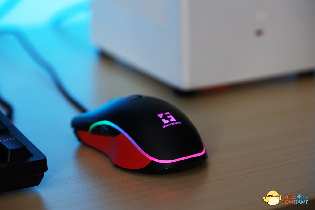 12月装机推荐可以抱着走的ITX小机箱