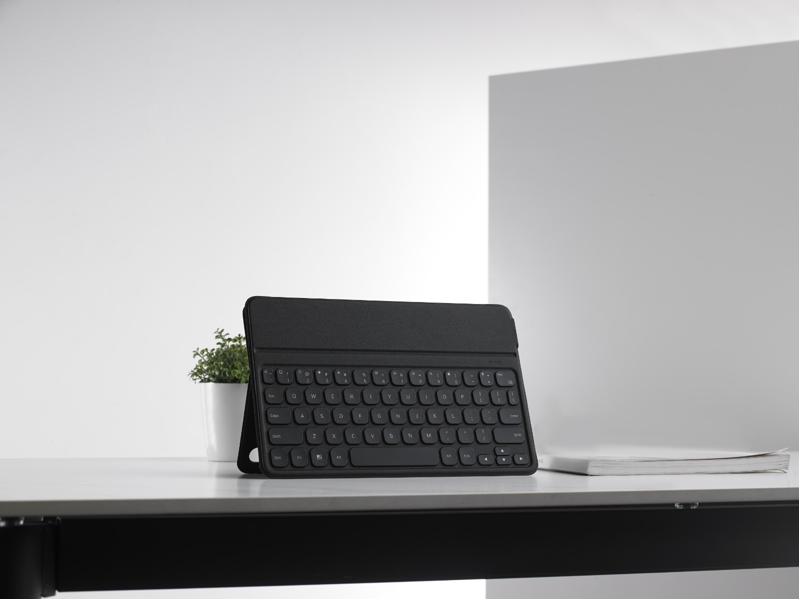 一Pad即合，雷柏XK500蓝牙智能磁吸键盘为OPPO Pad助力