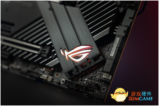 华硕ROG Z690 APEX主板创DDR5-10100超频新纪录