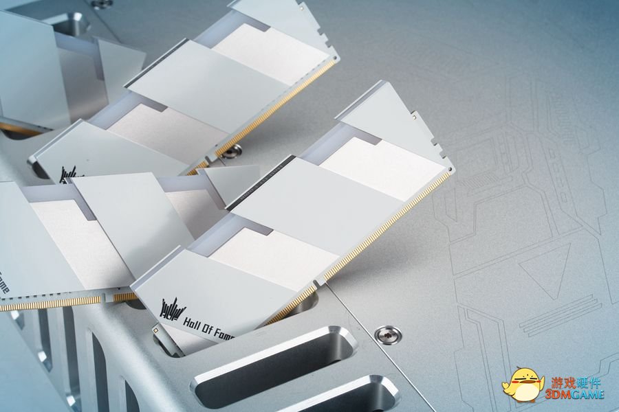 影驰暑期清凉套装，这不攒个机？