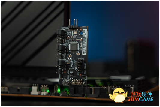 华硕ROG Z690 APEX主板再创DDR5-10660超频新纪录