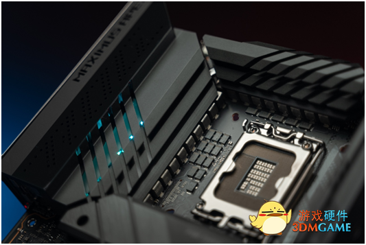 华硕ROG Z690 APEX主板再创DDR5-10660超频新纪录