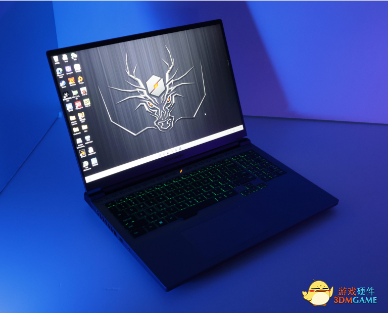 超凡性能怪兽！机械革命蛟龙16高性能游戏本测评