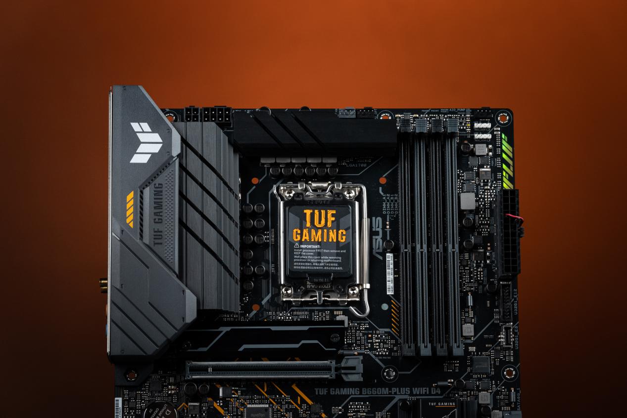 桌面美学新风尚 华硕重炮手主板强势助力