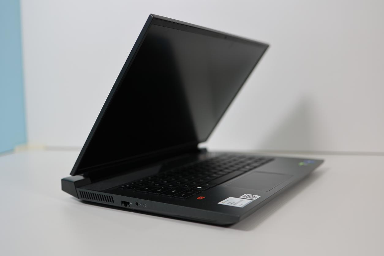 “霸道加硬核”全新戴尔游匣G16评测