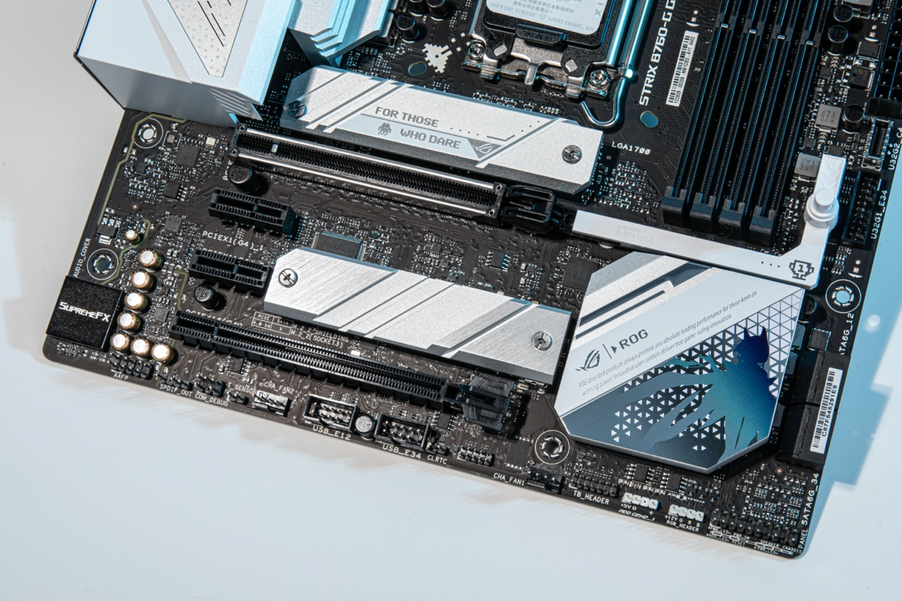 小身材大能量 华硕B760小吹雪D4主板颜值爆表