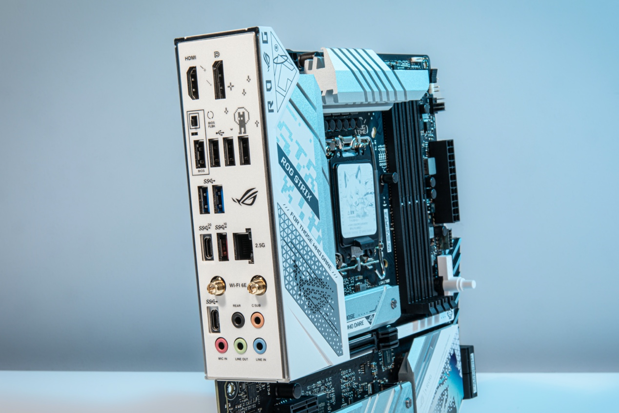 小身材大能量 华硕B760小吹雪D4主板颜值爆表