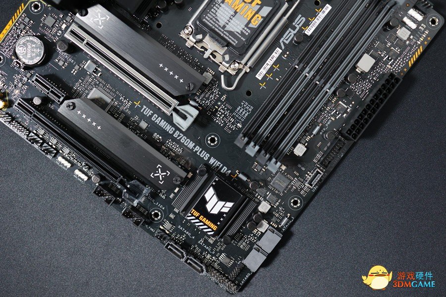 新竞化  华硕B760M主板图鉴