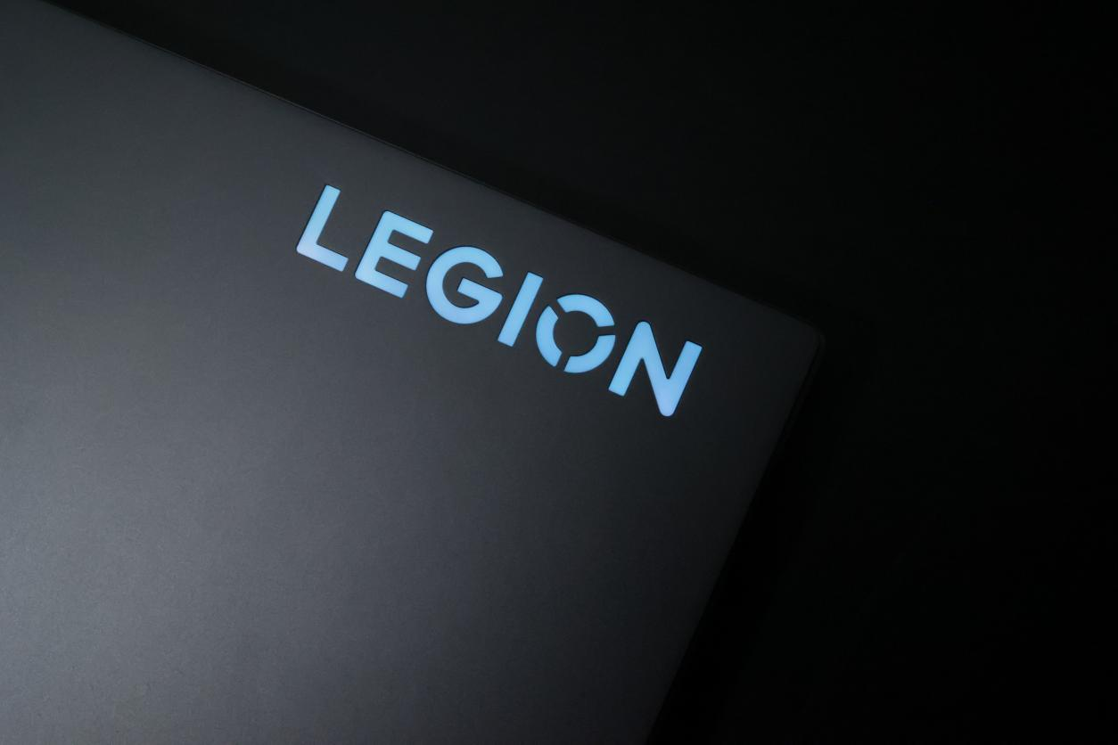 联想拯救者R9000K 2022 超威卓越平台游戏本体验评测：超高性能与颜值双双在线