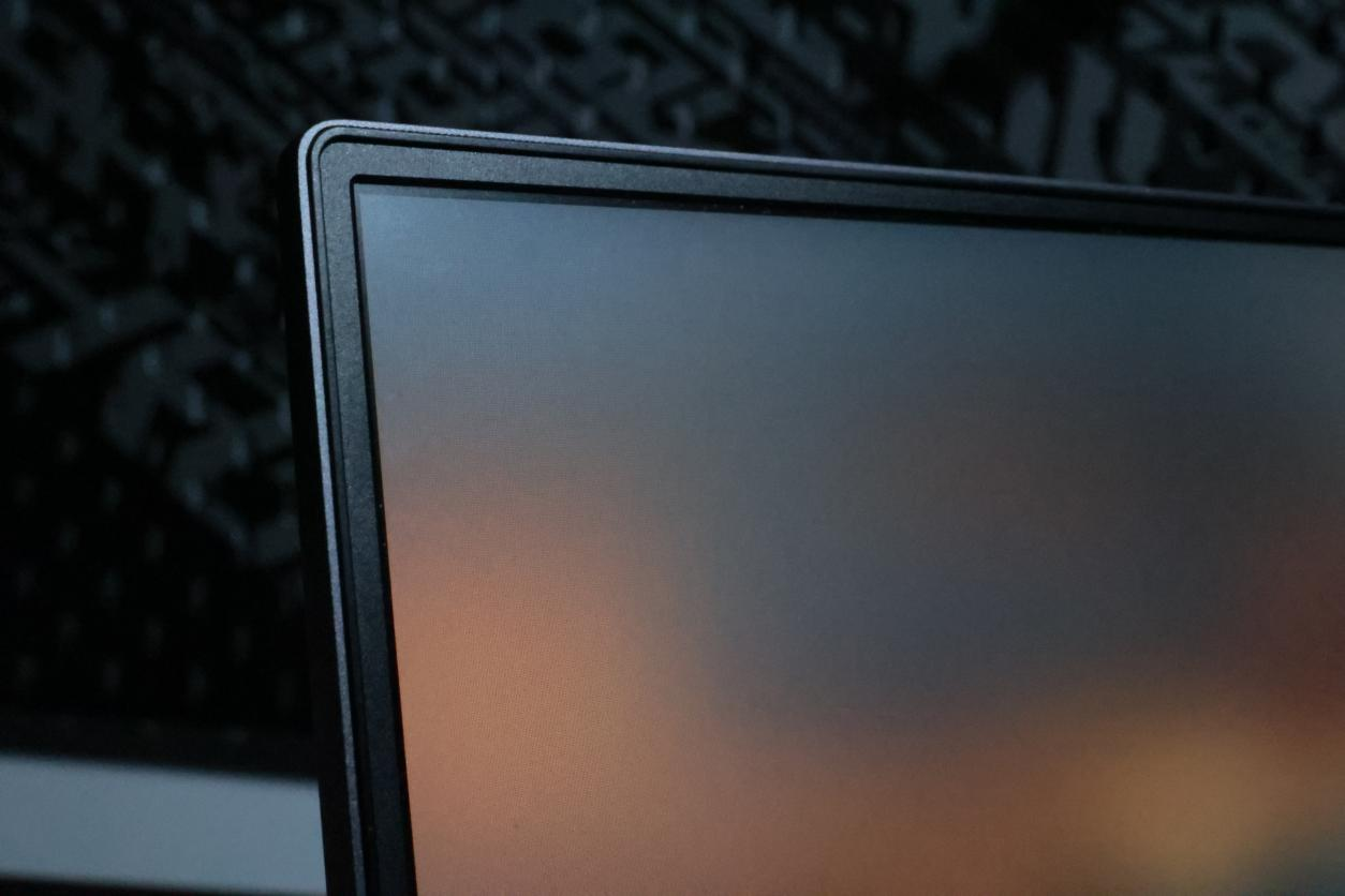 联想拯救者R9000K 2022 超威卓越平台游戏本体验评测：超高性能与颜值双双在线