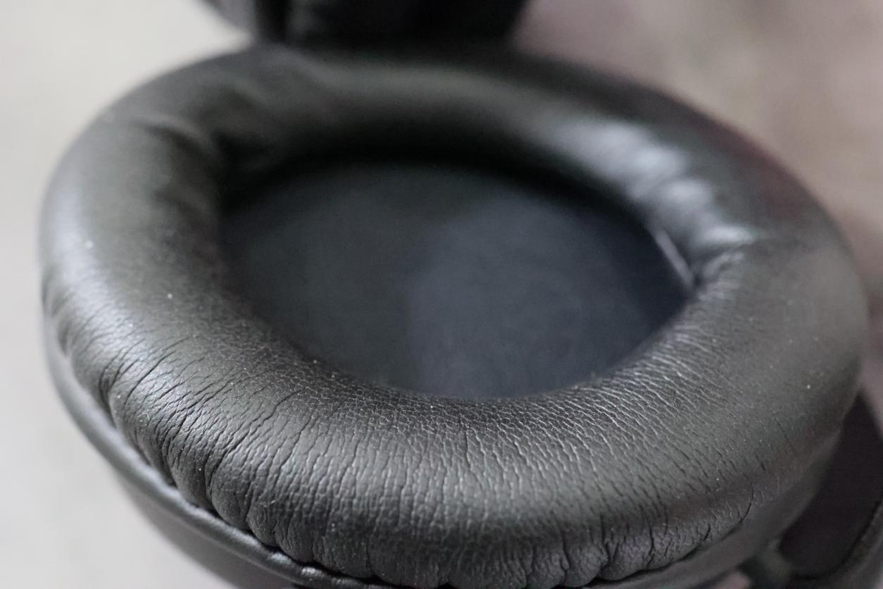 HyperX战斧无线版游戏耳机：沉浸真实音效体验，战无不胜攻无不克