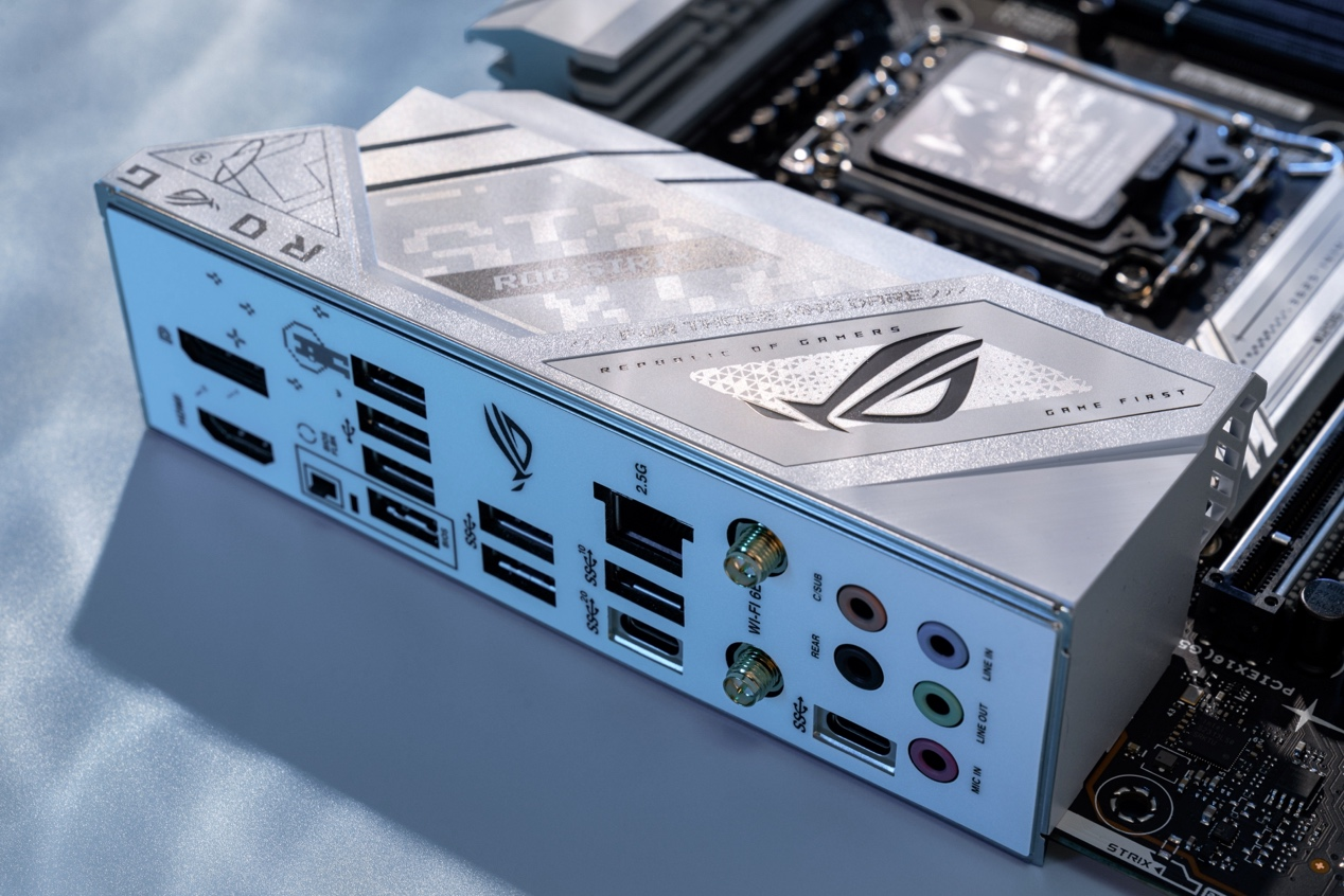 首发有礼 华硕B760小吹雪主板支持DDR5-7800