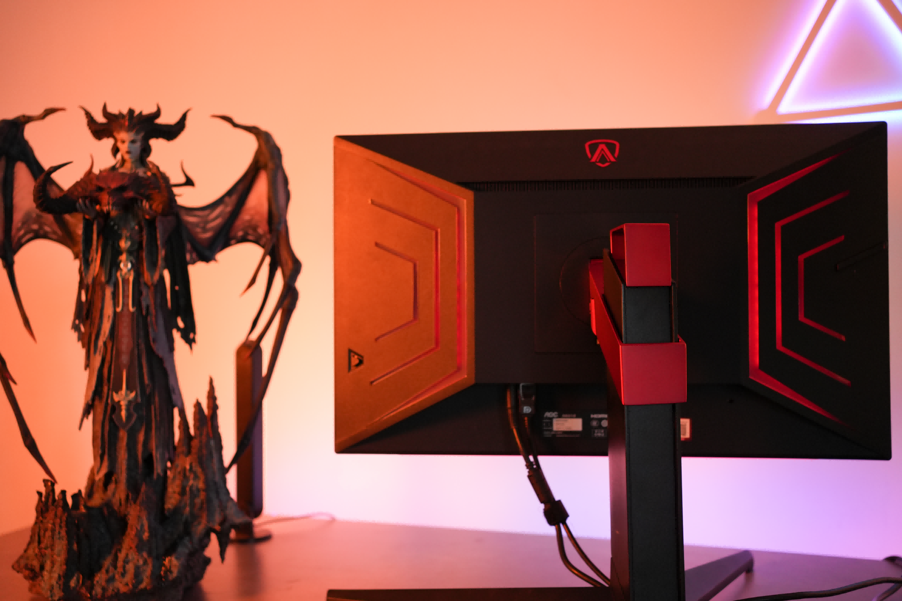 AGON AG274QZM显示器评测：设计新颖 性能强劲