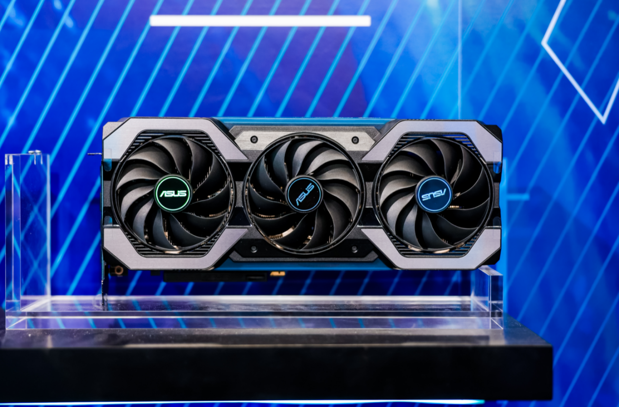 竞化纪元，梦幻联动！ROG×EVA新品发布会登陆BW 2023