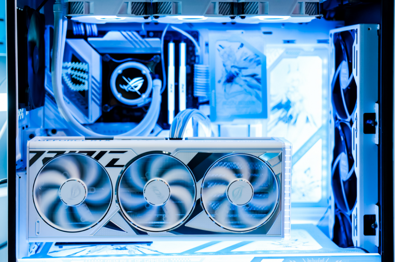 竞化纪元，梦幻联动！ROG×EVA新品发布会登陆BW 2023