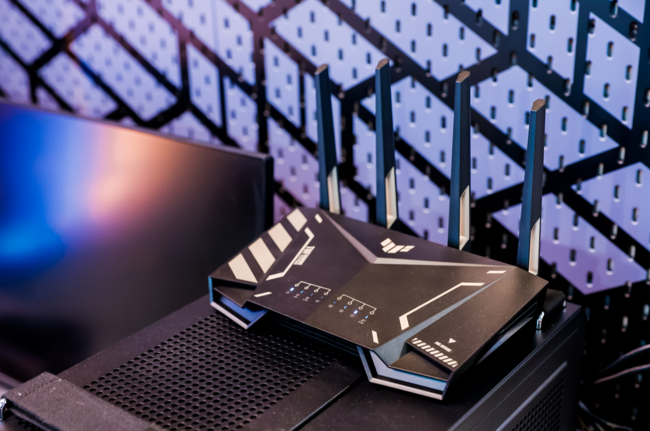 竞化纪元，梦幻联动！ROG×EVA新品发布会登陆BW 2023