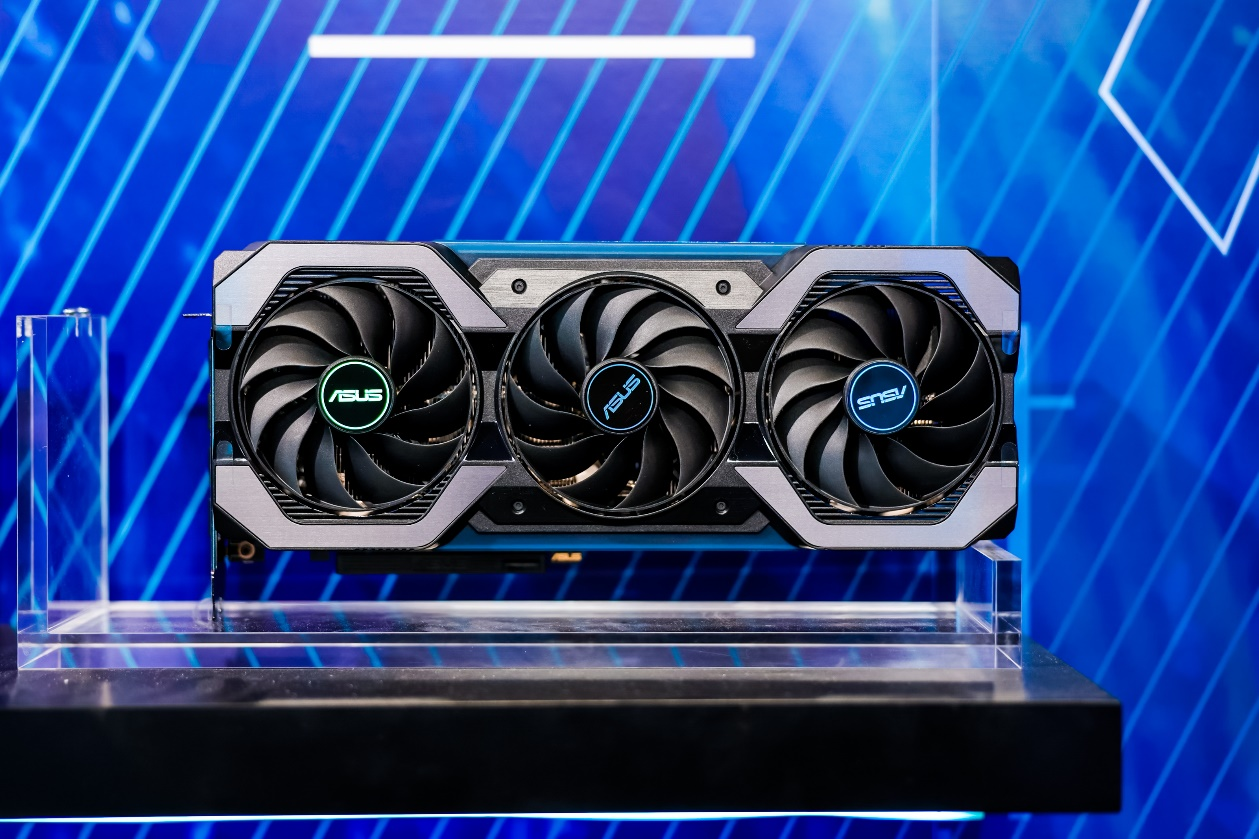 鲨鱼姬+天选姬！BW2023华硕显卡二次元集结号吹响