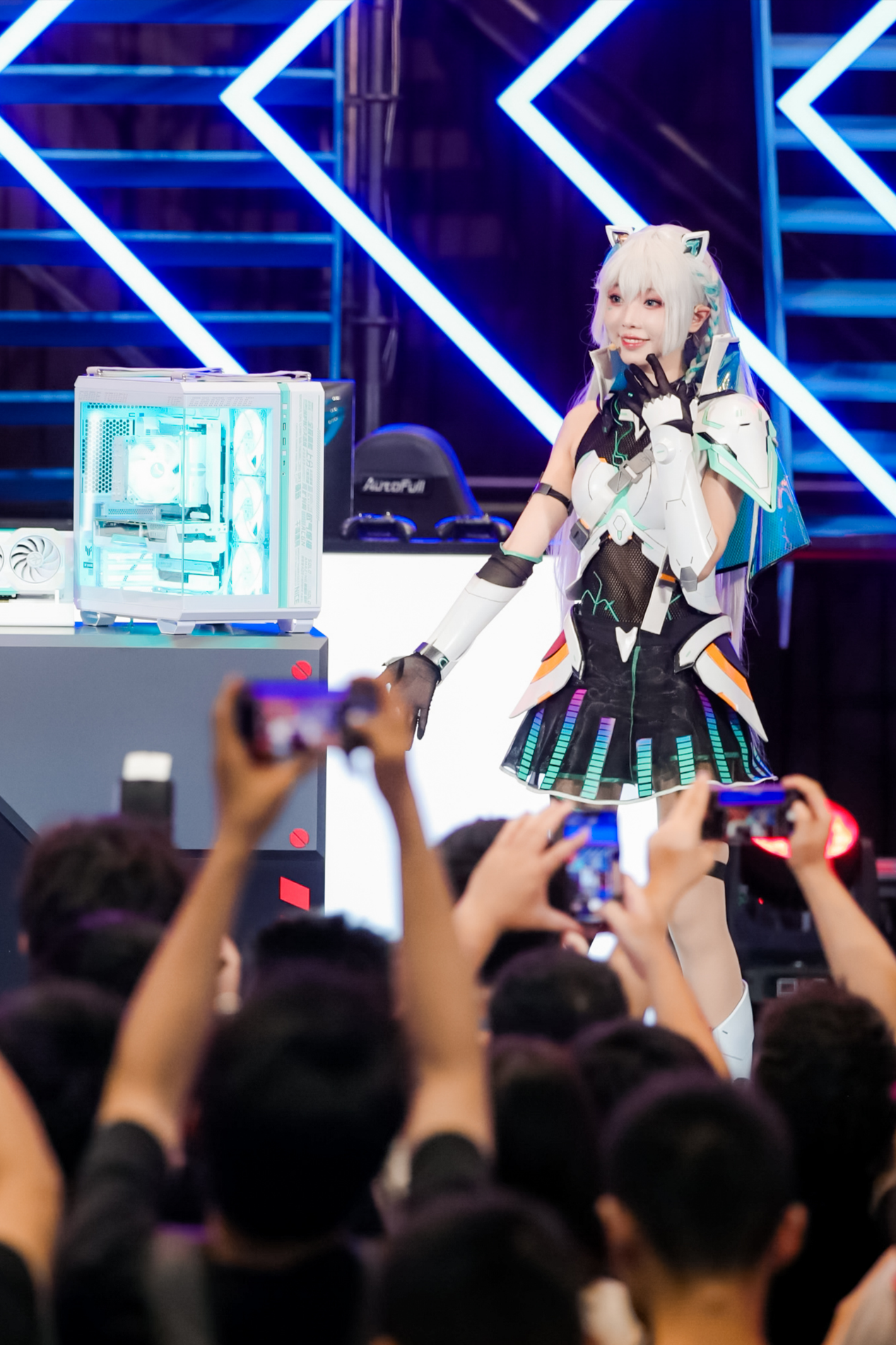 鲨鱼姬+天选姬！BW2023华硕显卡二次元集结号吹响