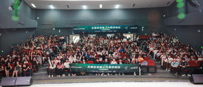 2023雷蛇高校挑战赛武汉站 解说亦然助力赛场