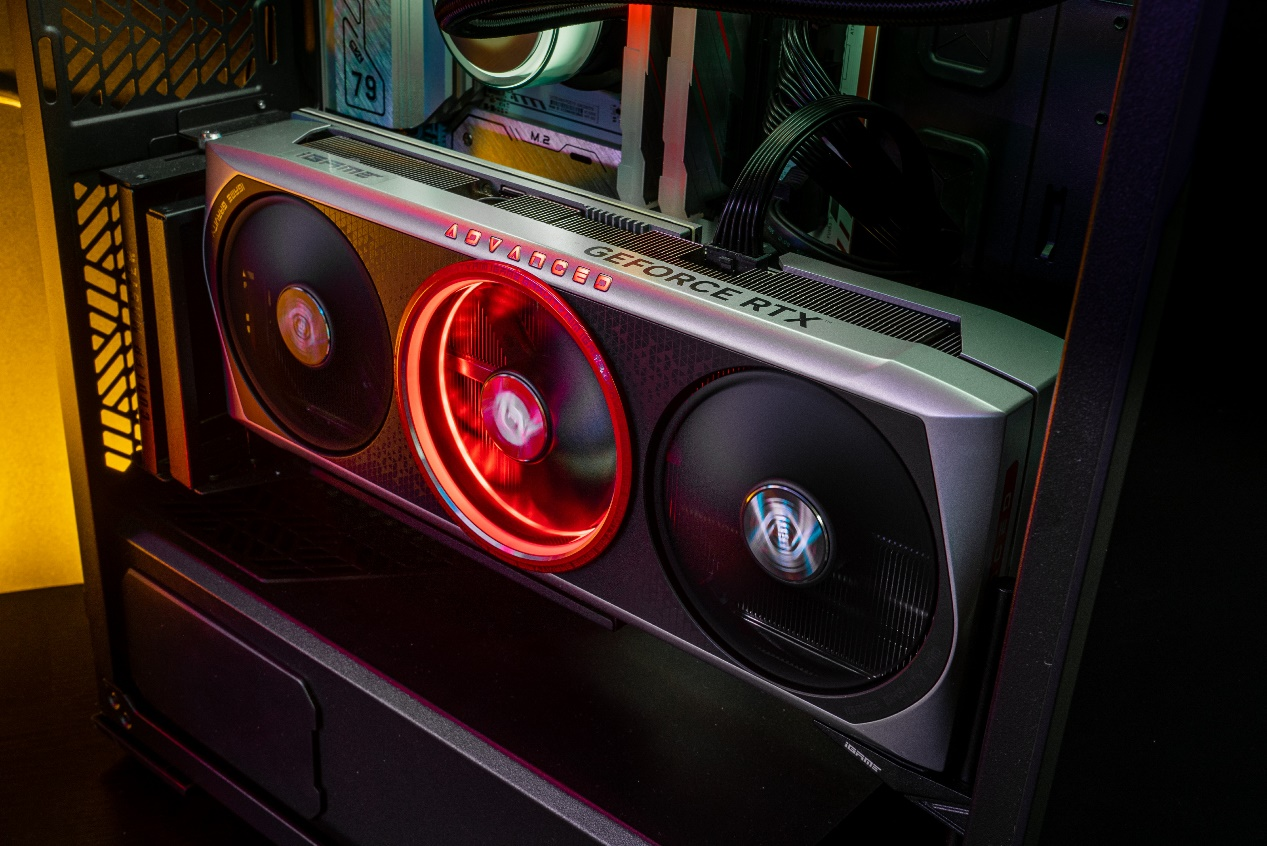 iGame RTX 4070 Ti SUPER系列显卡开售：游戏性能2.5 倍于 3070 Ti！