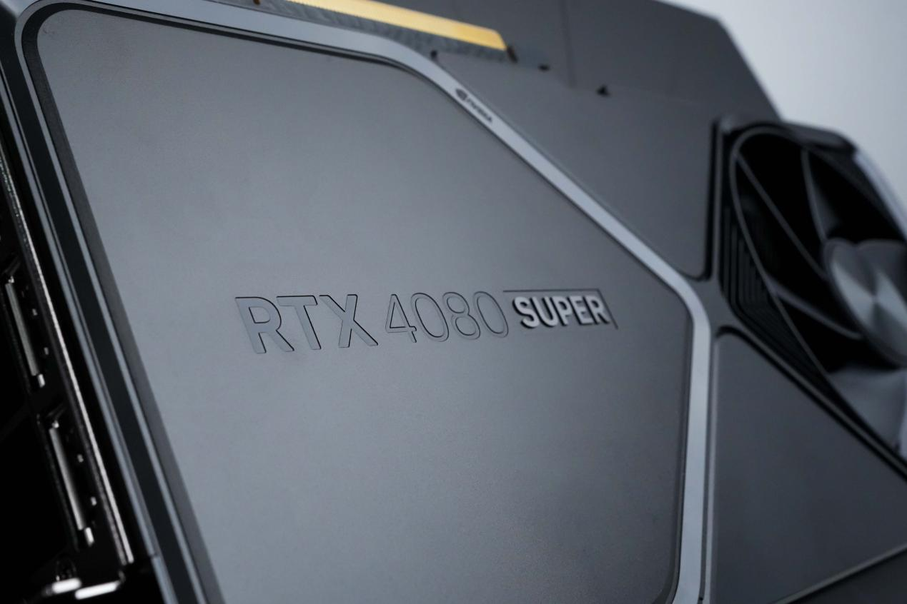 GeForce RTX 4080 SUPER评测：极具性价比，比4080便宜￥1400
