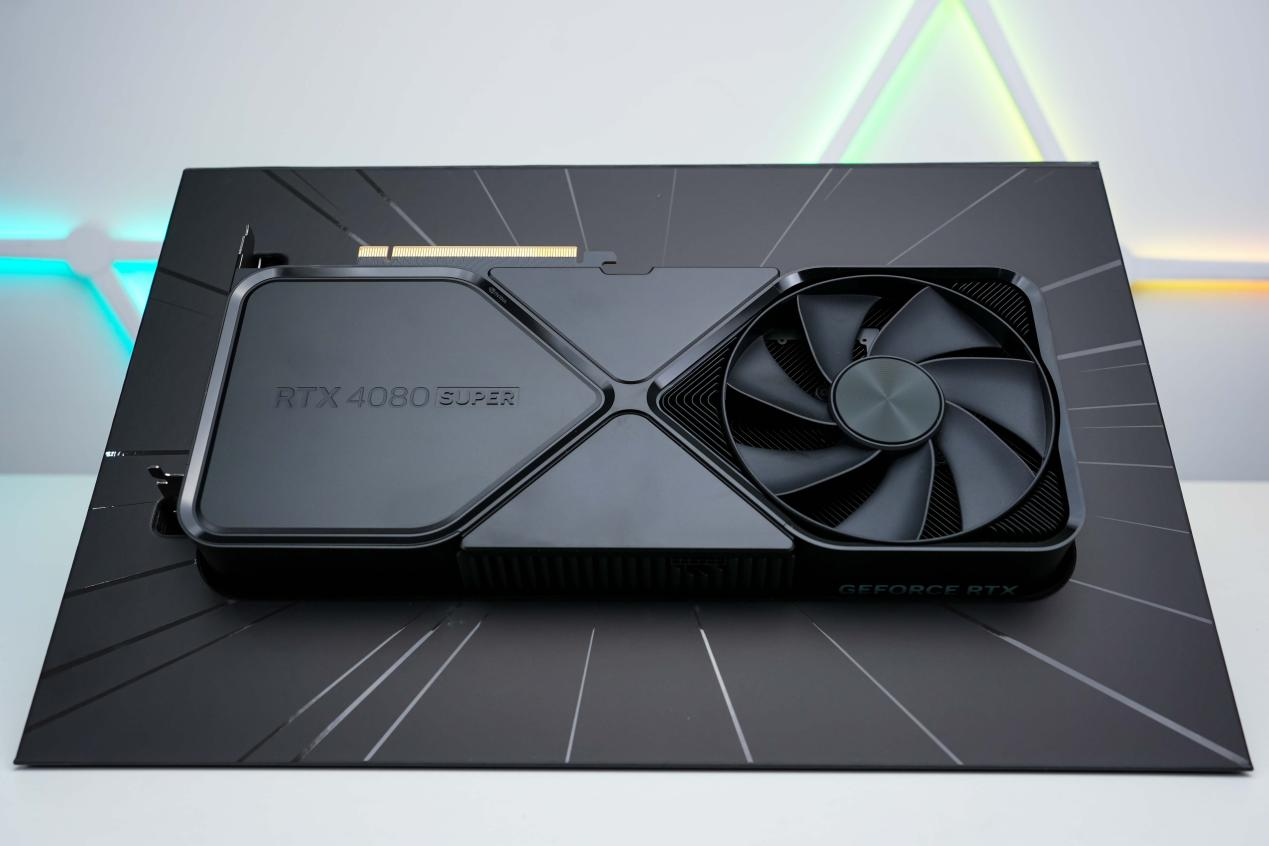 GeForce RTX 4080 SUPER评测：极具性价比，比4080便宜￥1400