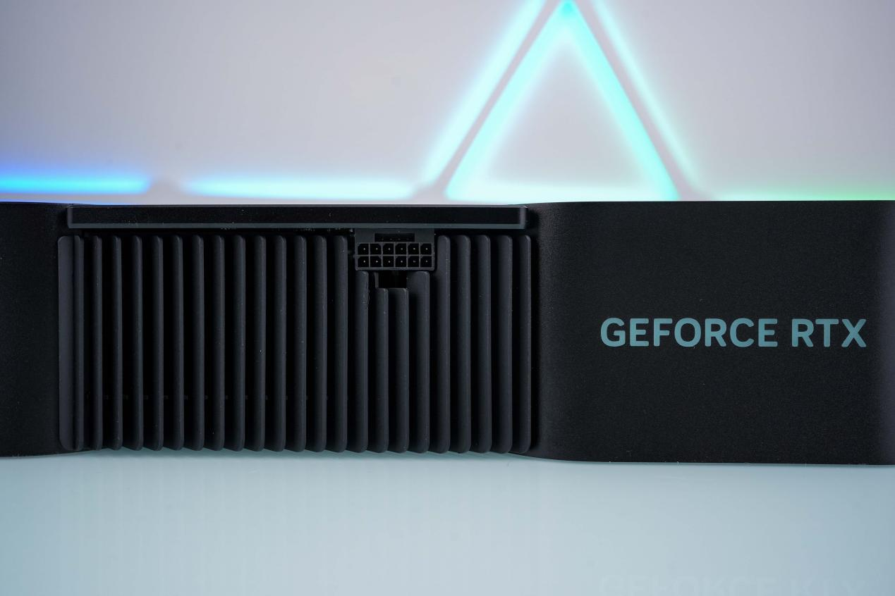 GeForce RTX 4080 SUPER评测：极具性价比，比4080便宜￥1400