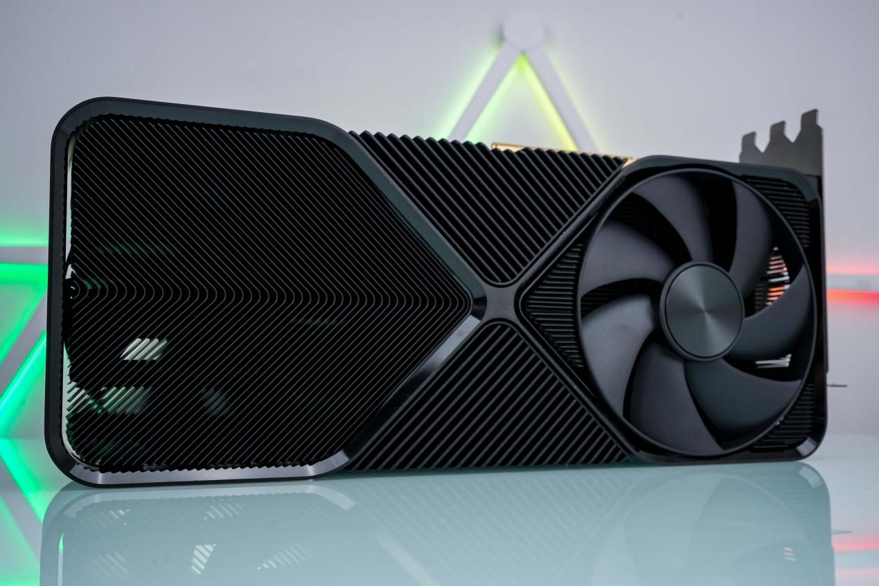 GeForce RTX 4080 SUPER评测：极具性价比，比4080便宜￥1400