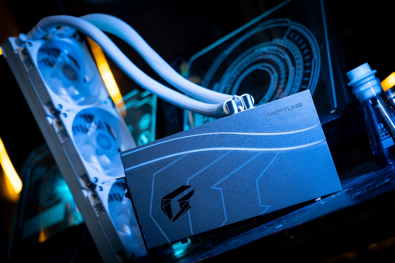 8099起！4K性猛兽iGame RTX 4080 SUPER系列显卡开售