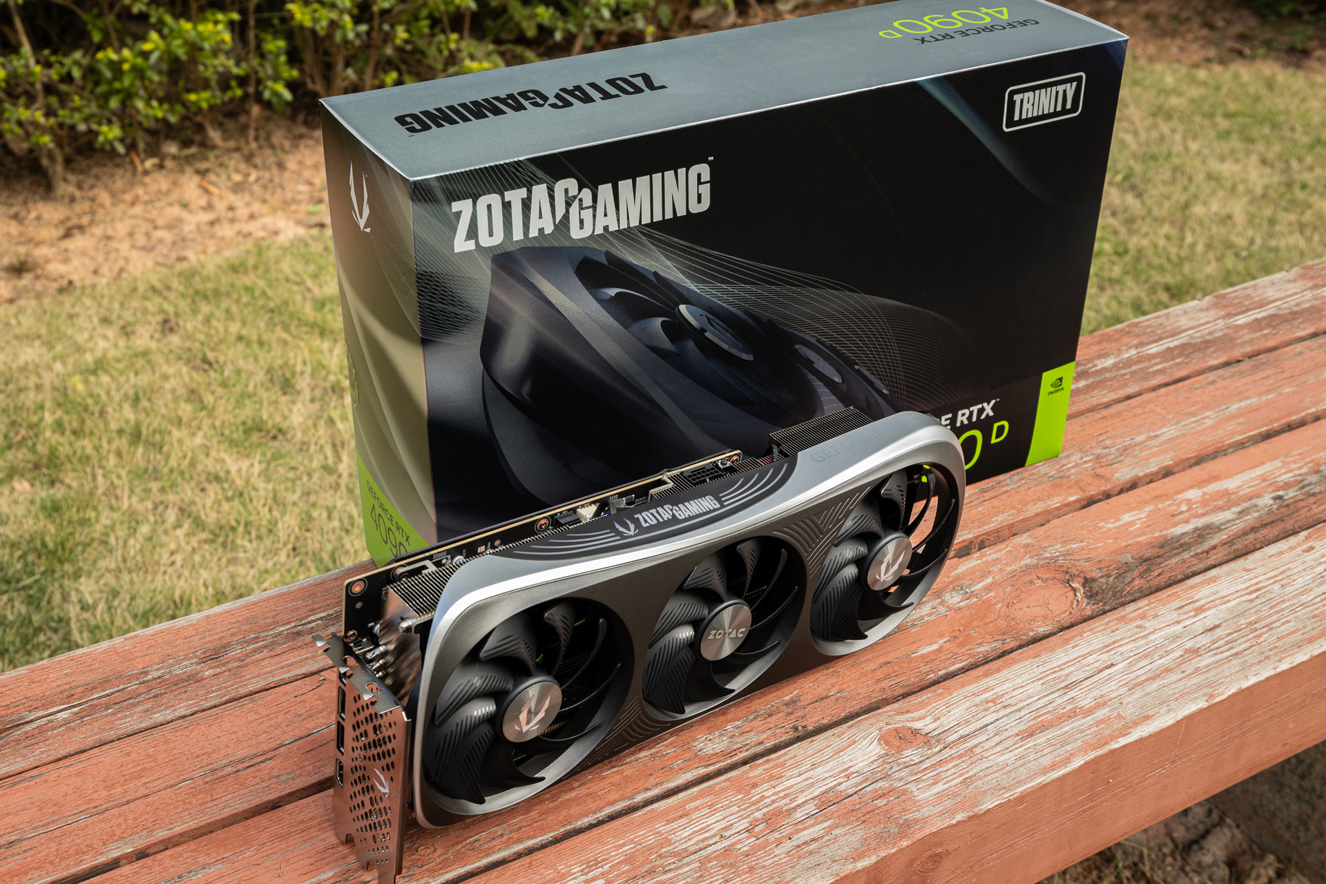 开年爆款《绝地潜兵2》，爽坑队友、射爆虫族！