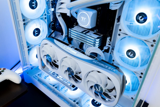 IGN 9分神作《地平线：西之绝境》，上PC后画面更绝！