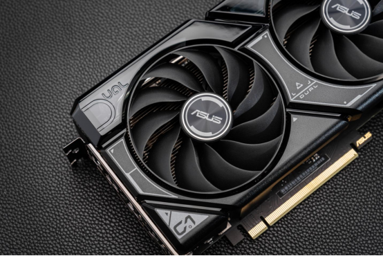 ITX玩家也能多硬盘！DUAL 4060Ti SSD可扩展M.2显卡