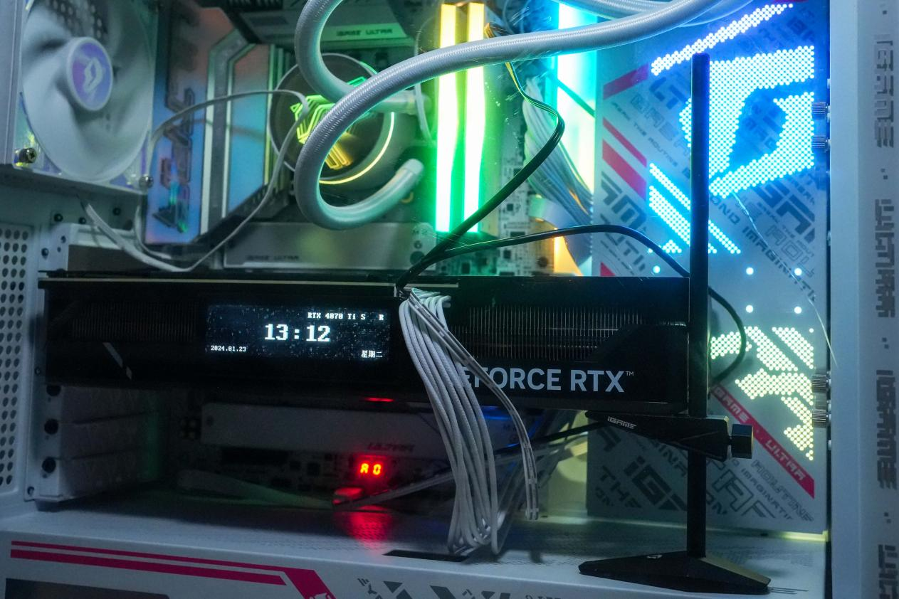 七彩虹 iGame RTX 4070 Ti SUPER火神评测：用料十足，性能飞跃