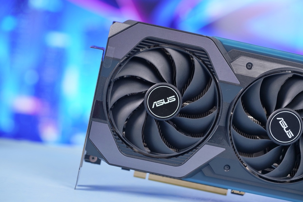 618升级华硕显卡加速AIGC生产力！