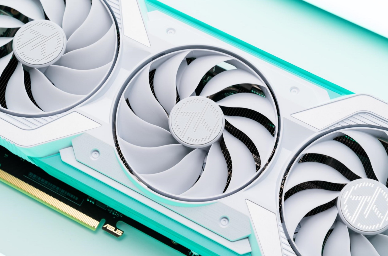 618抓重点！巨齿鲨4060&天选4060值得入手