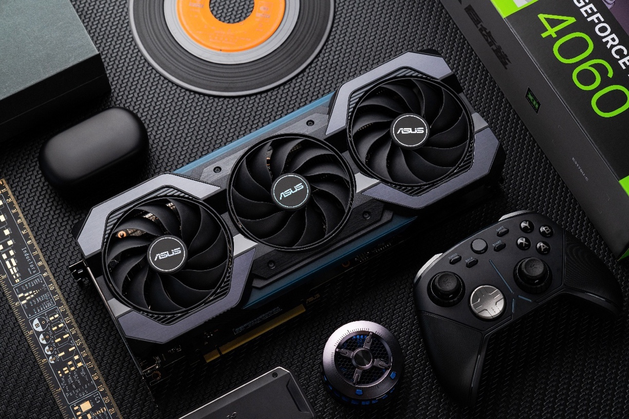 618人气爆款显卡！巨齿鲨4060&天选4060显卡游戏神装