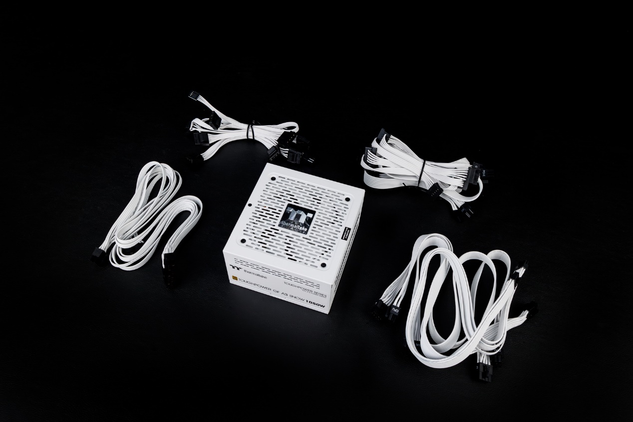 试玩了《黑神话》测试工具，决定装一台这样的整机