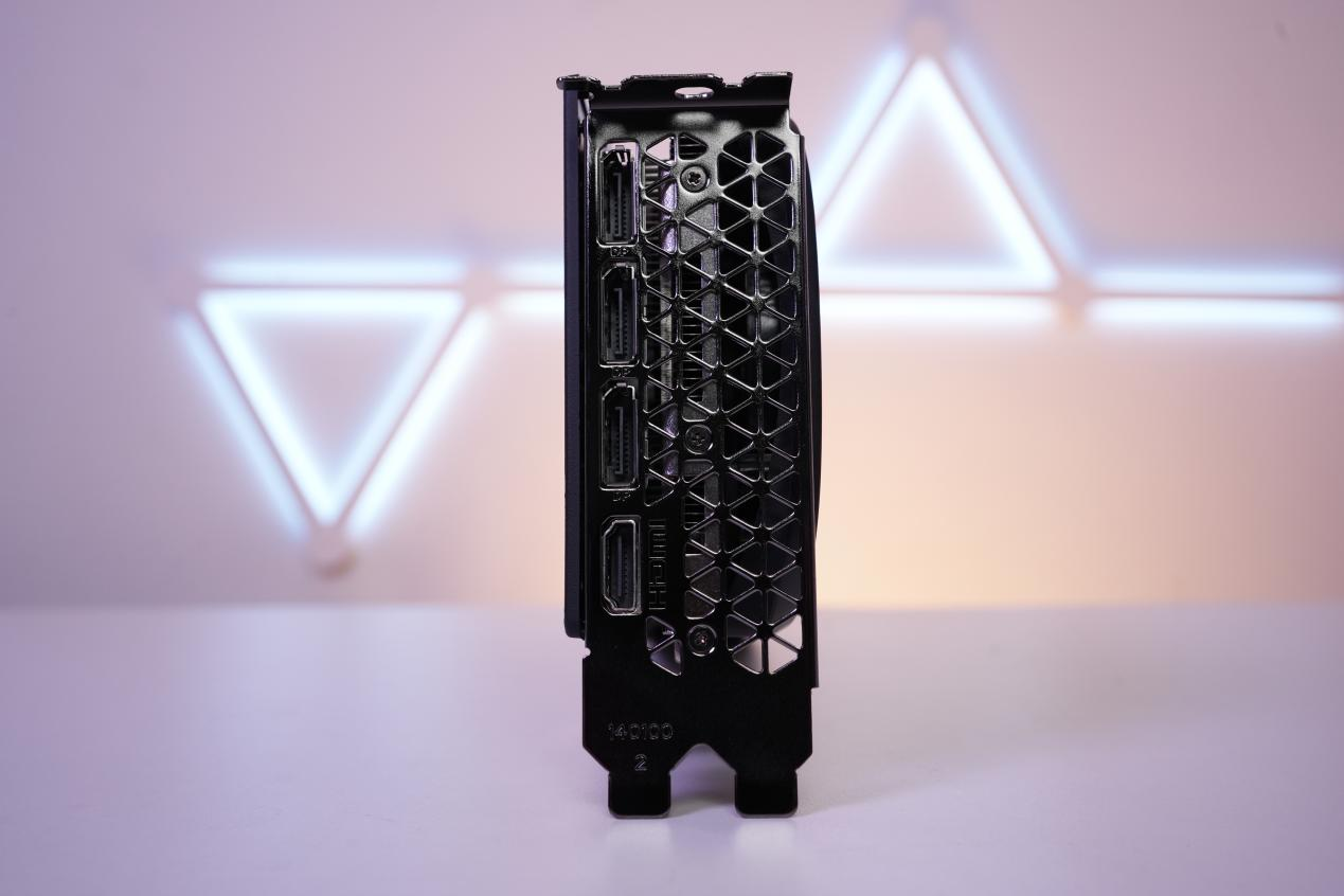 直面天命，索泰黑神话悟空联名显卡评测