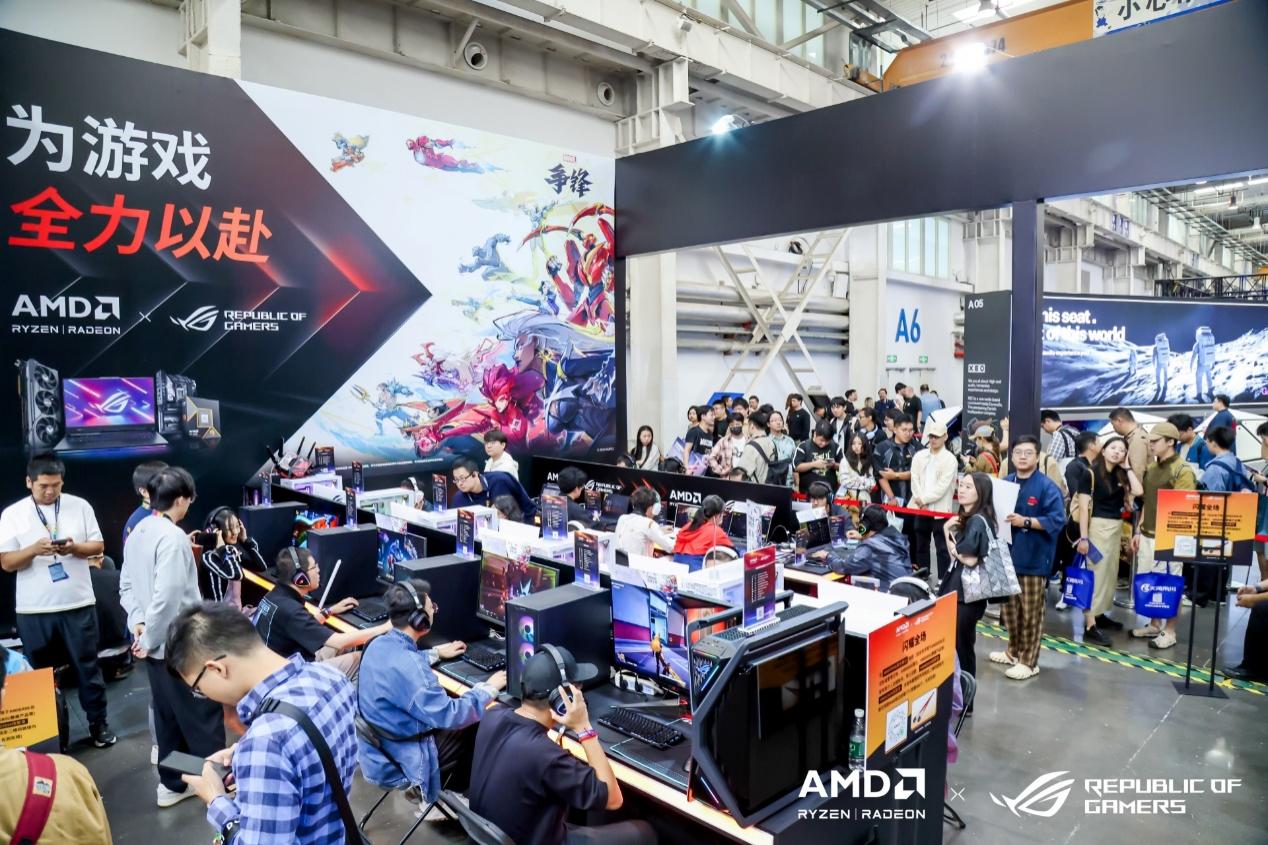 华硕显卡硬核闪光 助力2024 ROG核聚变游戏盛宴！