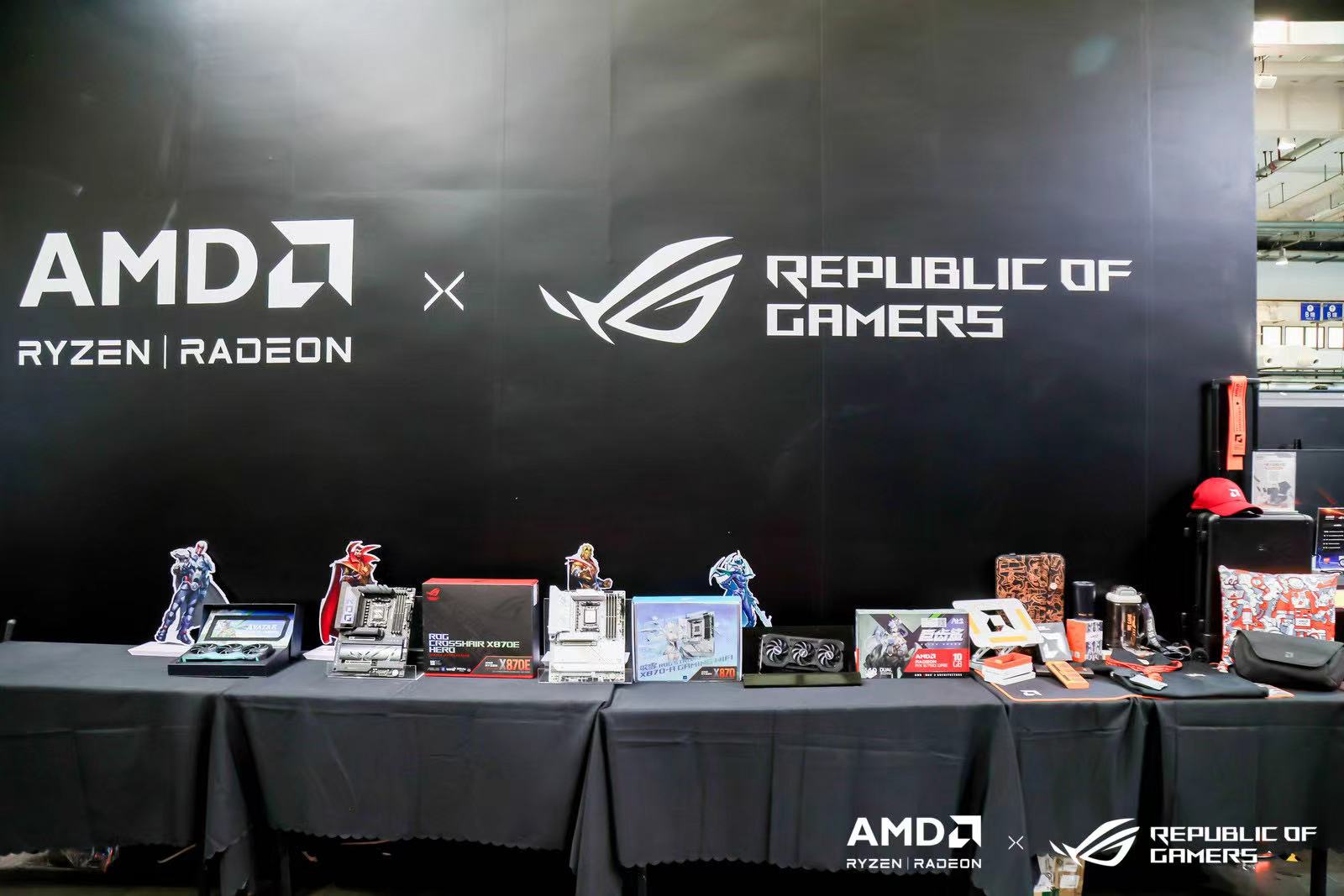 华硕显卡硬核闪光 助力2024 ROG核聚变游戏盛宴！