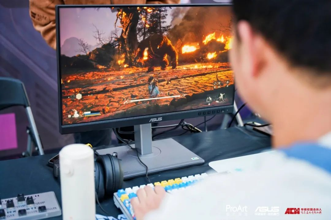 华硕ProArt & AI百校行四站回顾  助力学子奔赴未来梦想！