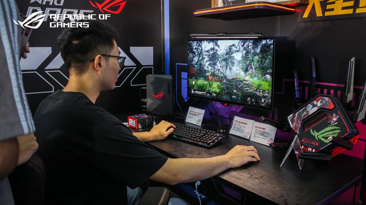 ROG DAY 2024燃动江城 华硕显卡实力征服现场！