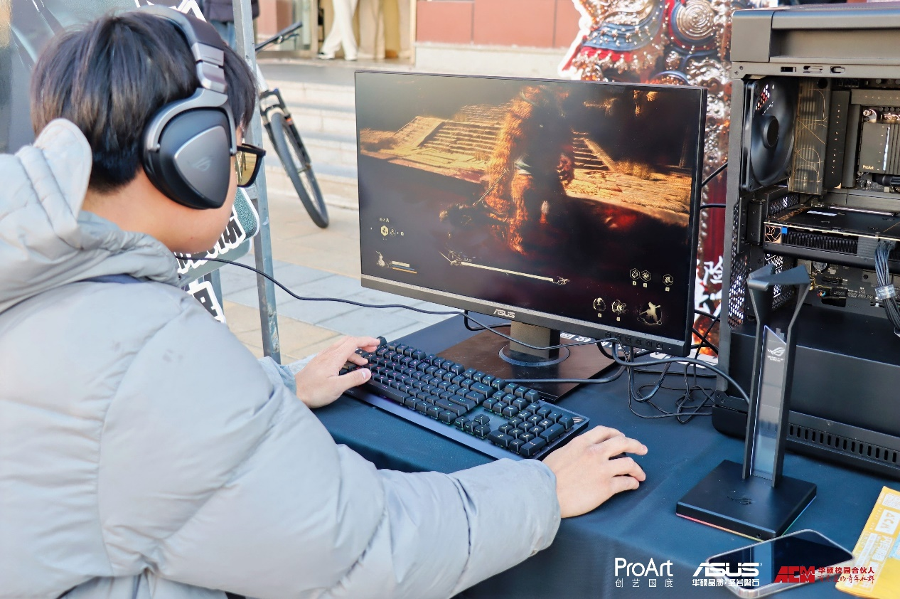 ProArt百校行多站齐发 AI尽展强动力！