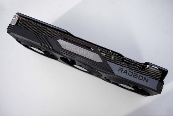 【7900 XTX 魔鹰+X870小雕】AMD整机表现出色，光栅游戏轻松拿捏