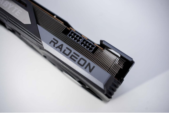 【7900 XTX 魔鹰+X870小雕】AMD整机表现出色，光栅游戏轻松拿捏