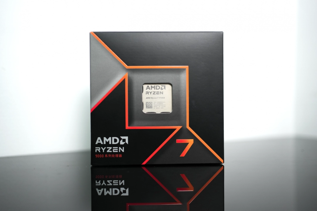 买涨不买跌！锐龙7 9700X游戏秒杀降价的酷睿Ultra 9 285K