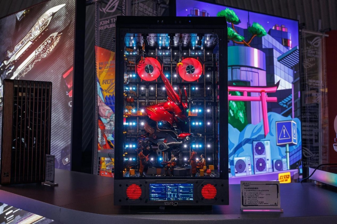 冲破次元壁 ROG DAY 2025华硕主板次元战力