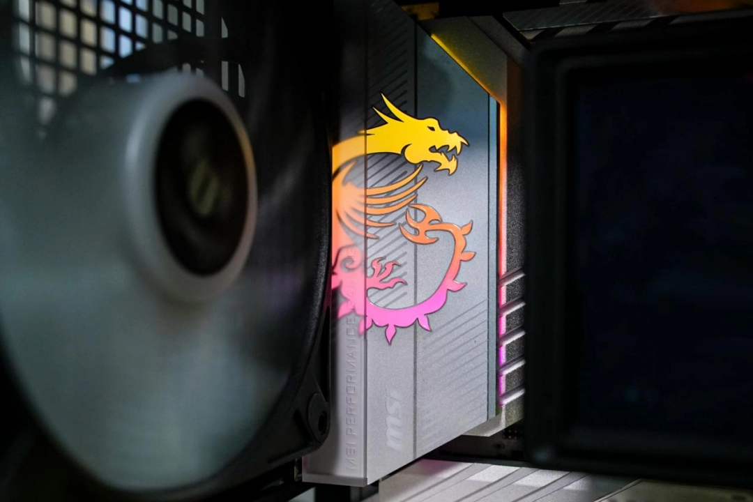 微星 GeForce RTX 5060Ti 16G硬派师评测：更适合ITX的无光百搭显卡