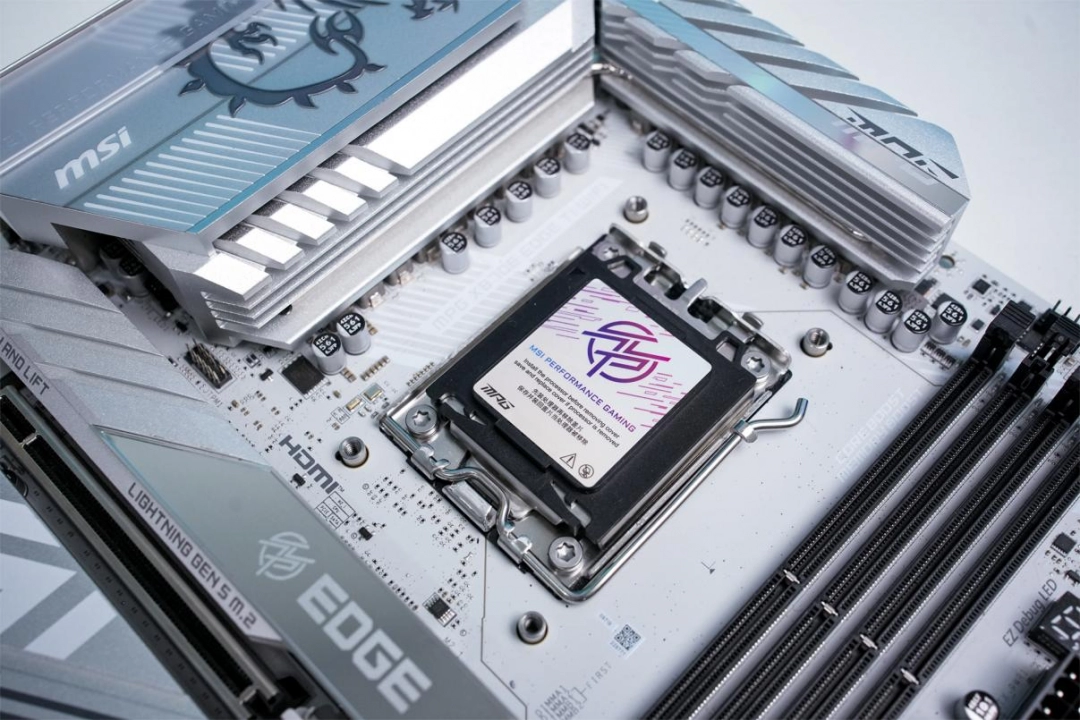 微星 GeForce RTX 5060Ti 16G硬派师评测：更适合ITX的无光百搭显卡